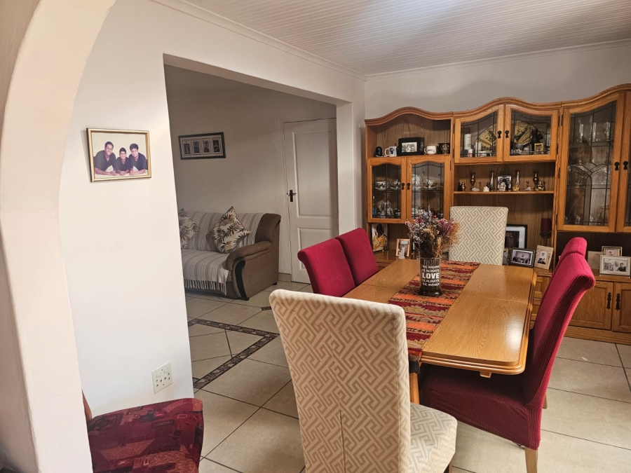 4 Bedroom Property for Sale in Braelyn Eastern Cape